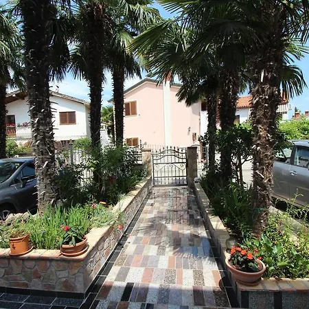 Marlina Apartment